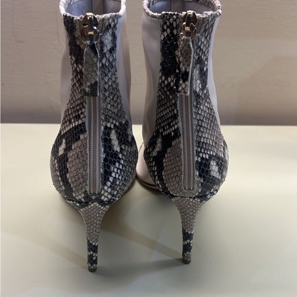 GIOVANNA GRAZZINI MADE IN ITALY Elegant White and Black Heeled Boots Snakeskin - Picture 4 of 5